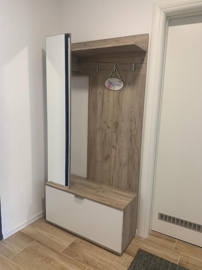 Vip Apartment Visoko Eksteriør bilde